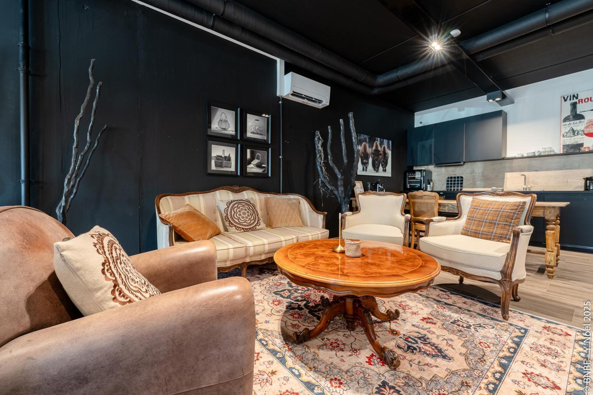 Sous La Houlette, Suites, Piscine Interieure Et Sauna Villers-la-Ville Extérieur photo